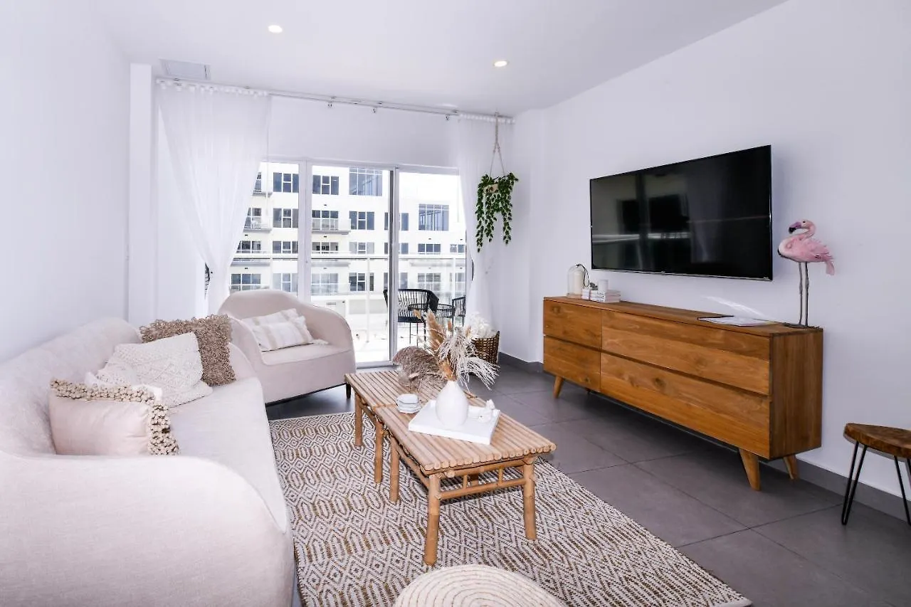 Stylish Luxury Condo, Central Location, Ocean View, Pool オラニエスタッド アルバ
