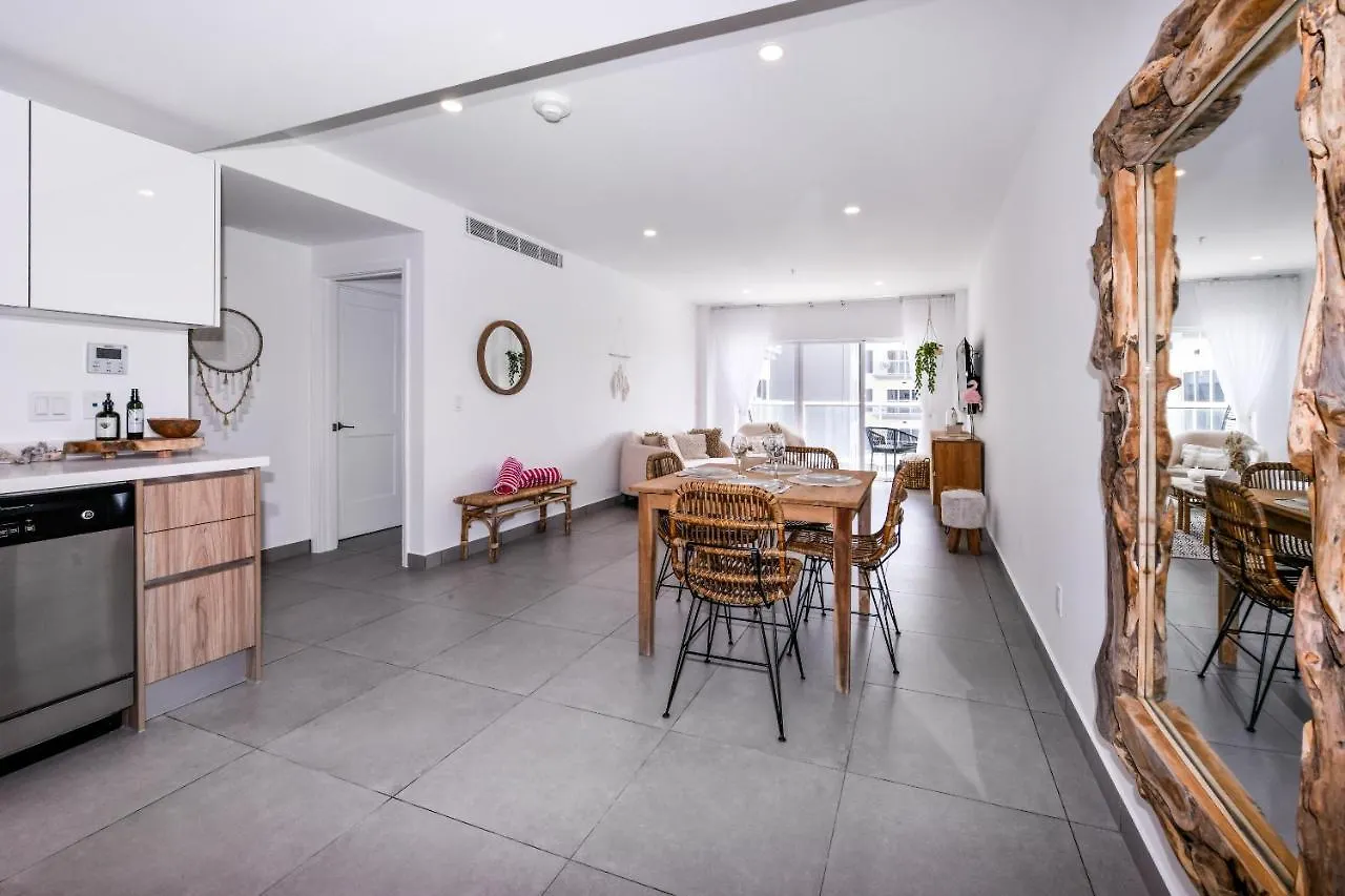 Stylish Luxury Condo, Central Location, Ocean View, Pool オラニエスタッド アルバ