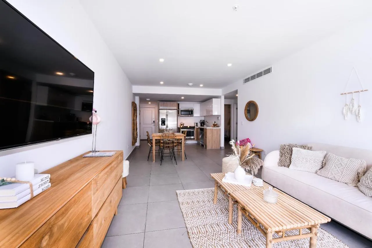 アパート Stylish Luxury Condo, Central Location, Ocean View, Pool オラニエスタッド アルバ