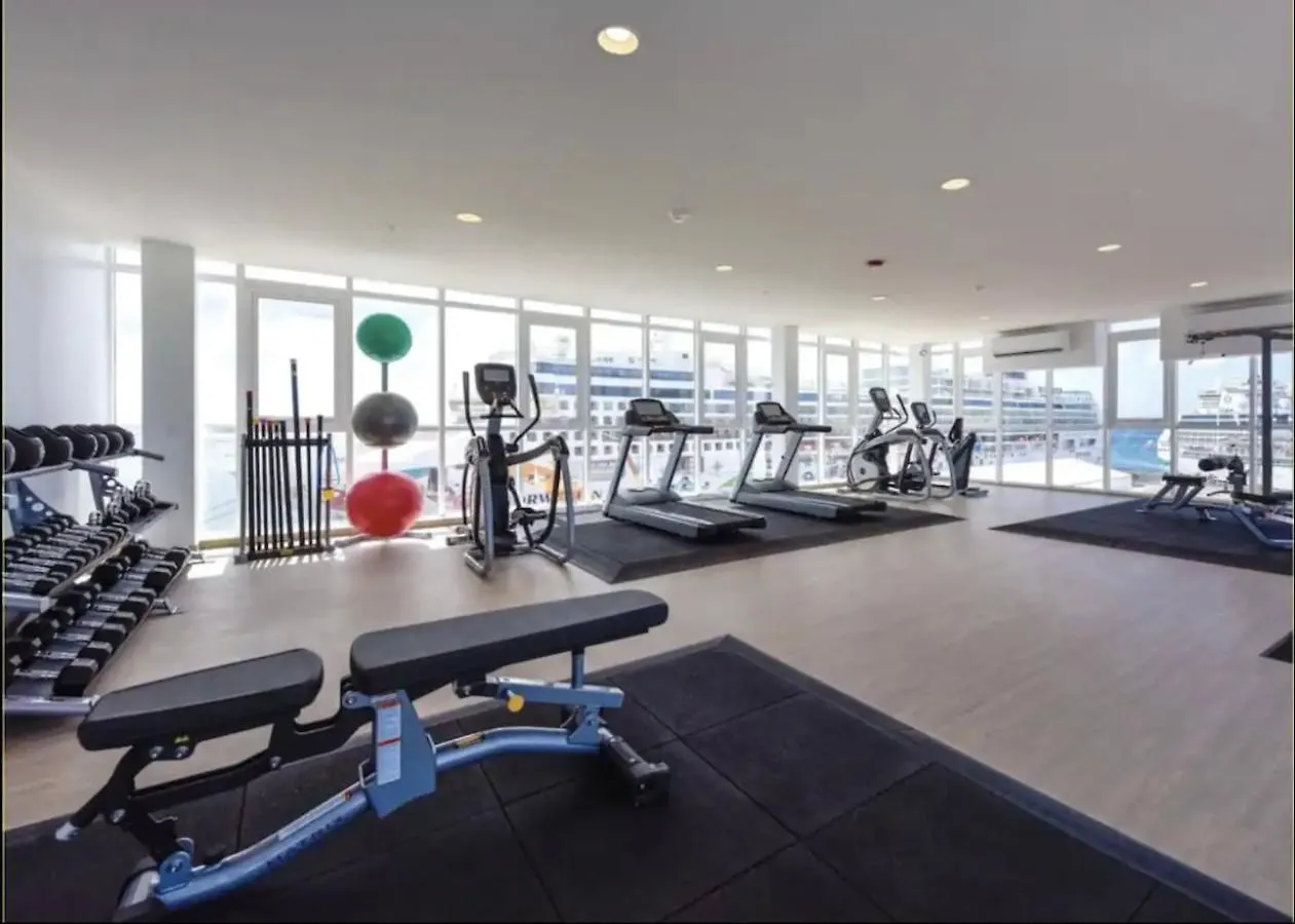 アパート Stylish Luxury Condo, Central Location, Ocean View, Pool オラニエスタッド